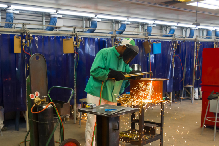 Welder Jobs in Illinois, USA,